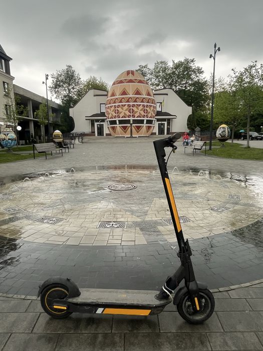 Продам елекро самокат Ninebot мах G30