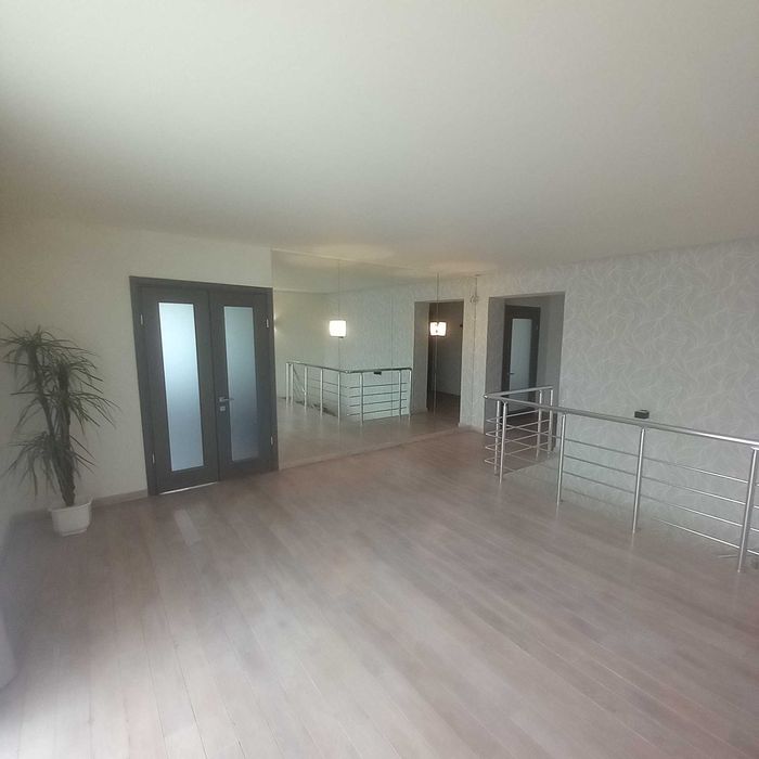 Оренда
Дуплекс 
Чернівці 
район в.Канівська