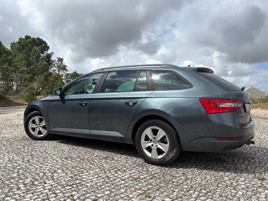 Skoda Superb 1.6 TDI – Final de 2015