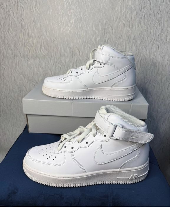 Кросівки високі шкіряні Nike Air Force1 Mid Розмір 39