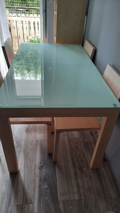 Meble Agata stół + 4 krzesła gratis