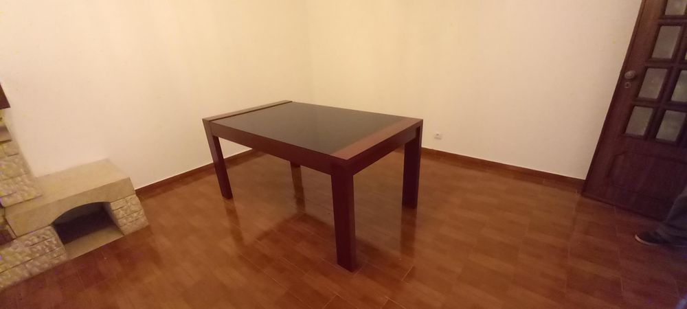 Mesa de Sala e Cadeiras