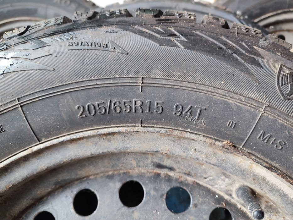 Зимние шины + диски даром