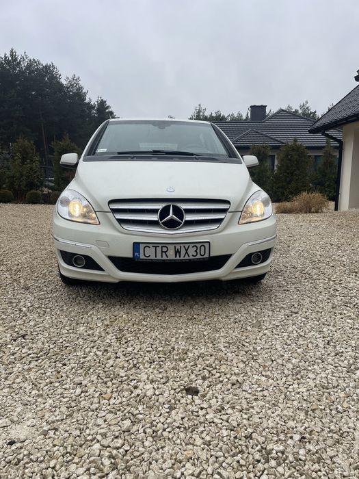 Mercedes b klasa