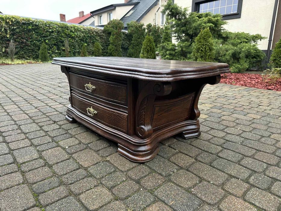 Ława dębowa brązowa rozciągana po renowacji z szufladami stolik kawowy