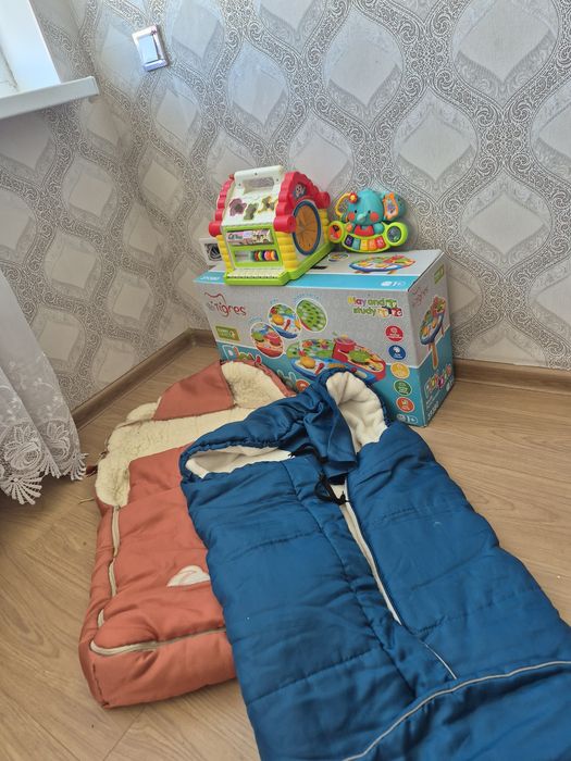 Продам дитячі речі