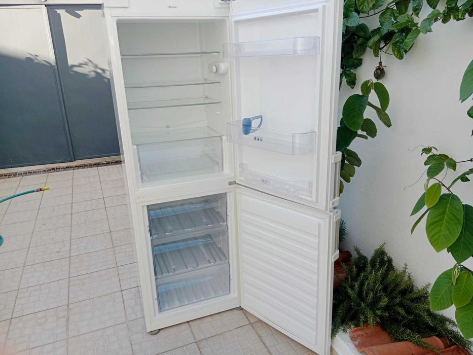 Frigorífico combinado Whirlpool 59x59x174