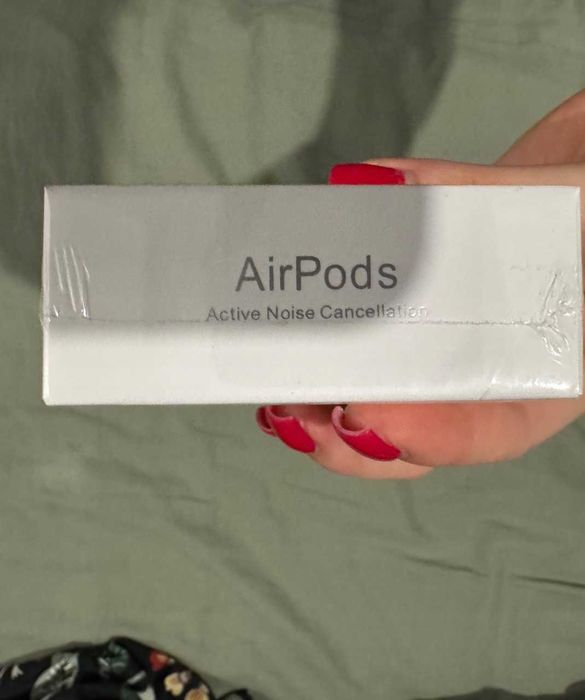 Słuchawki bezprzewodowe douszne  AirPods 4 ANC Bluetooth białe