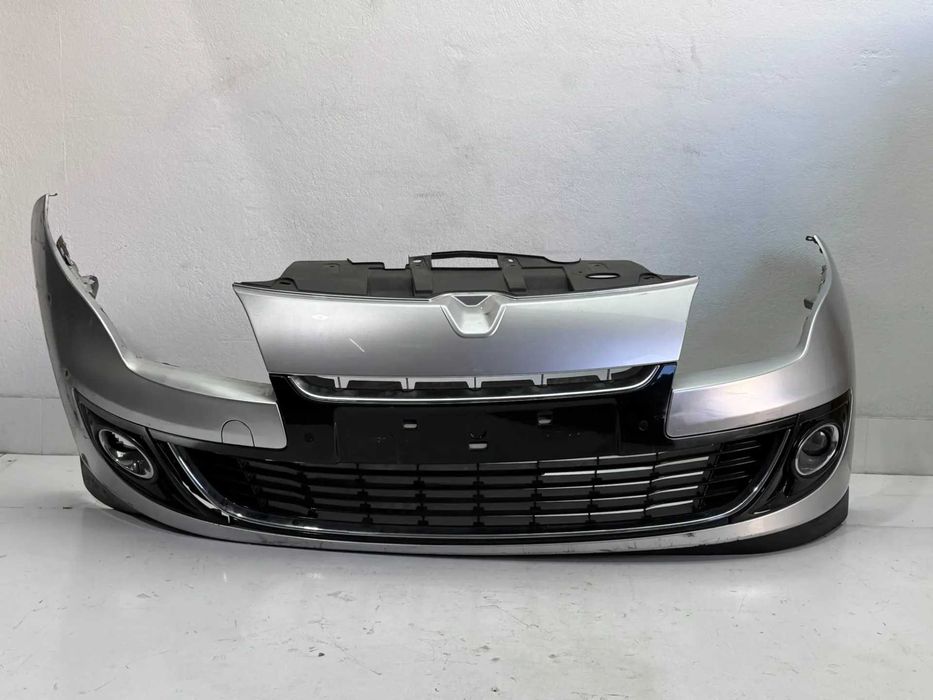 Frente Completa - Renault Megane III (2012)