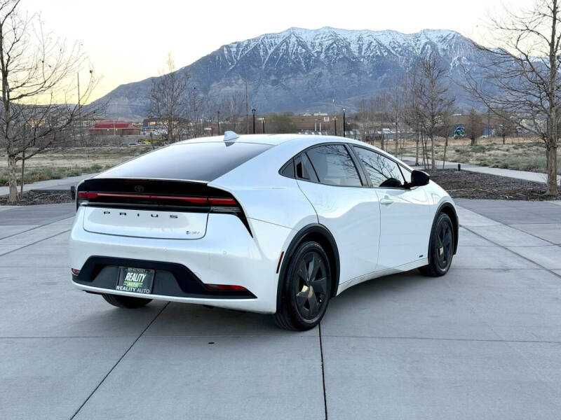 2024 Toyota Prius
