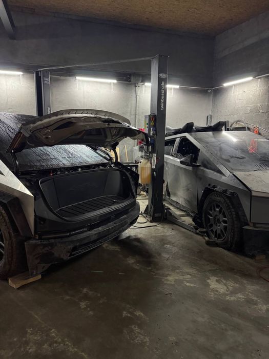 Тесла сервіс Програмні роботи Tesla service Cybertrykc Lucid «ключі»