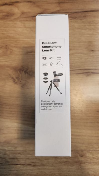 Zestaw obiektywów 4w1 do smartphonów i tabletów ze statywem Apexel