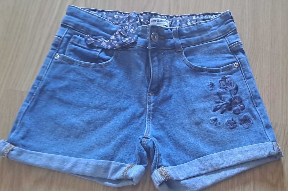 Calções de ganga com laço da Vertbaudet: Tam 10 Anos