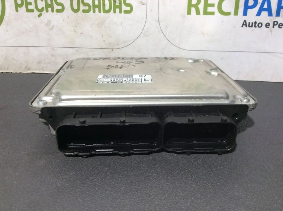 Centralina Motor Toyota Corolla E12 D4D  0281011734  89661-02A90