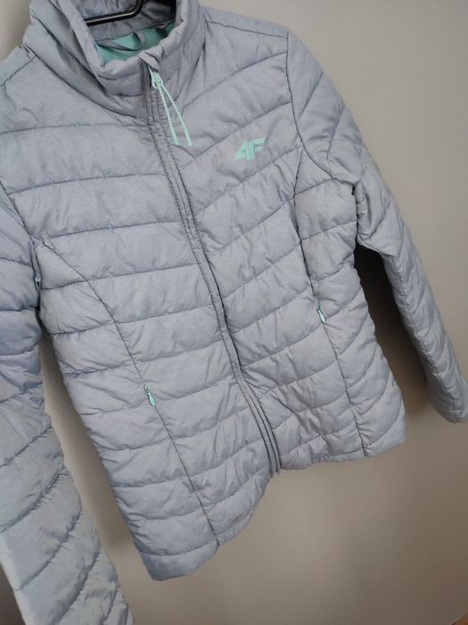 Kurtka 4F pikowana puchowa na wiosnę i jesień