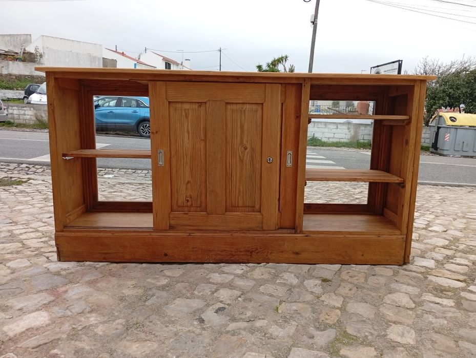 Antigo balcão de mercearia