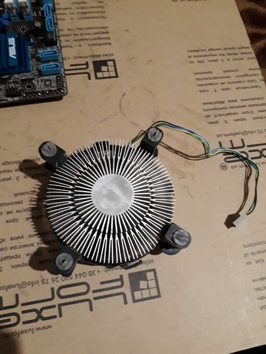 Процессор Intel Pentium G840, кулер Intel