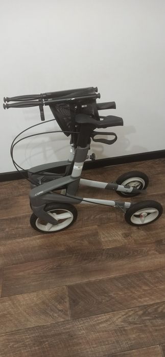 Ходунки для інвалідів, ровер для інвалідів , роллатор