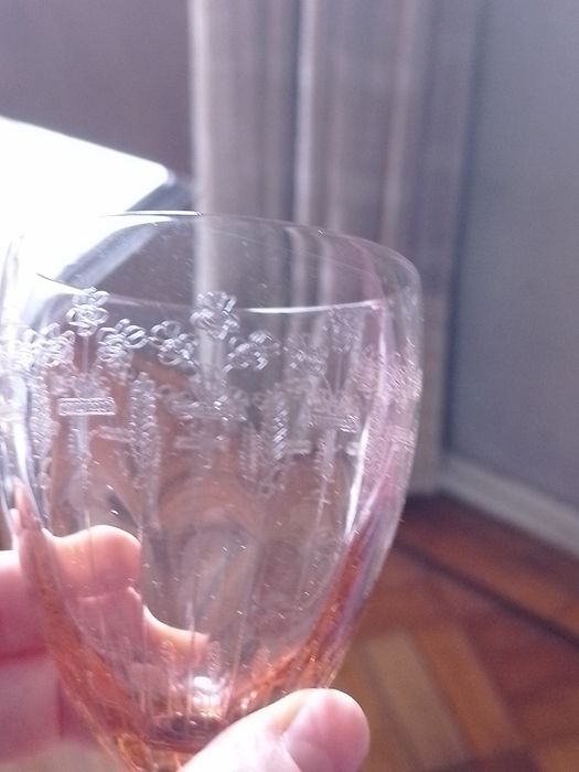 Dez copos de vinho  em bom estado