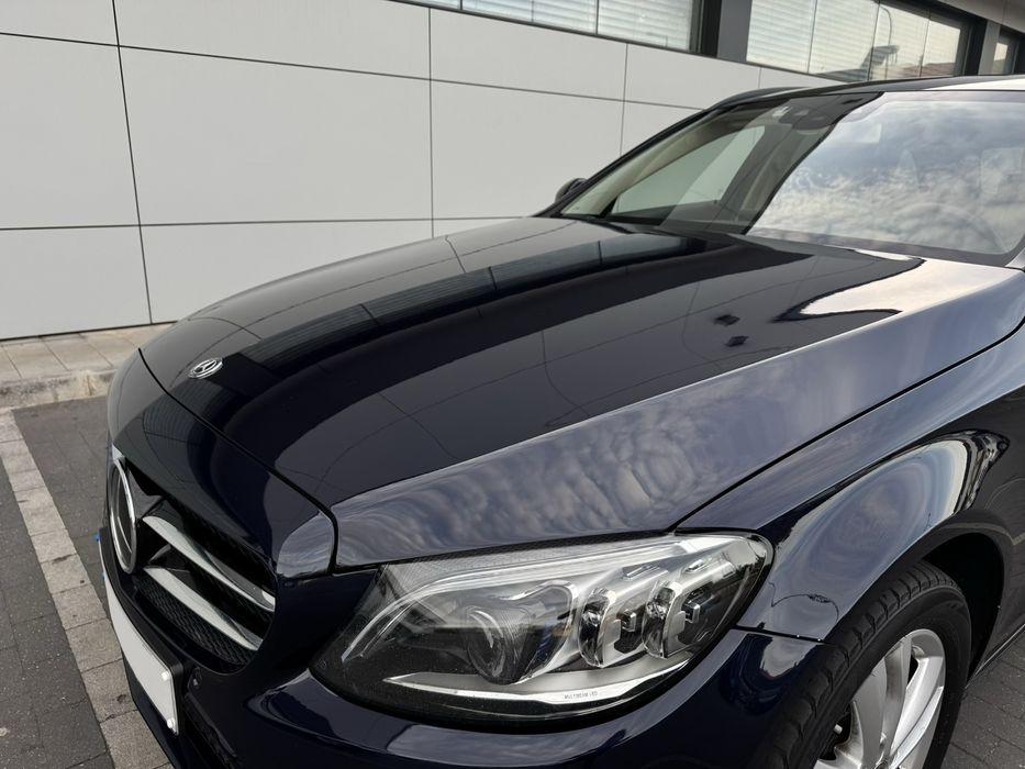 Mercedes-Benz C220d 4MATIC