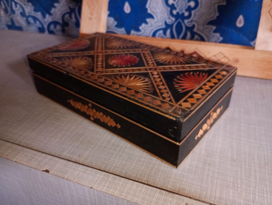 Шкатулка декоративна