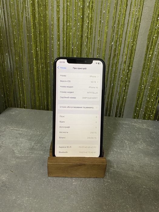 Продам iPhone XS 256gb