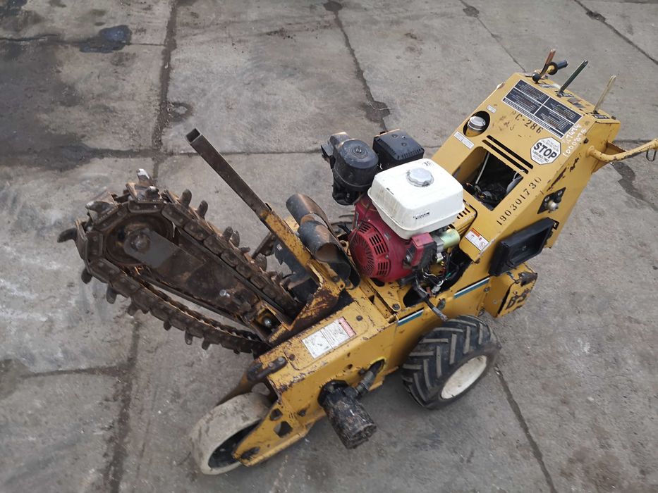 Koparka łańcuchowa do kopania Vermeer RT100