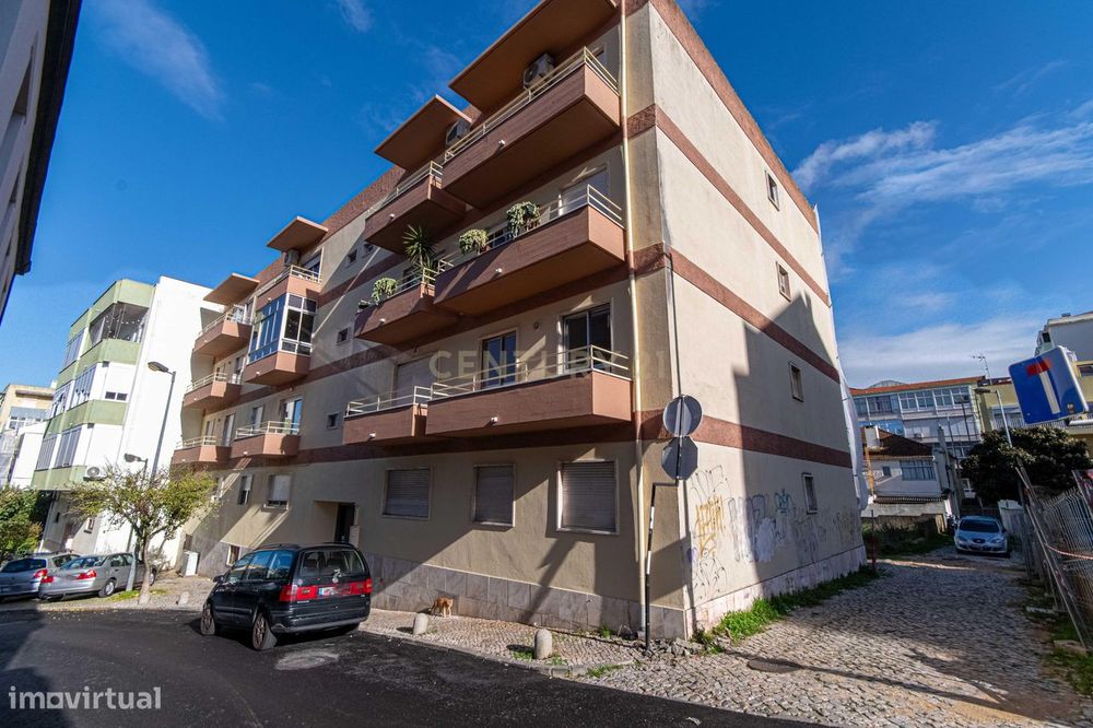 Apartamento T2 Cova da Piedade - ARRENDAMENTO