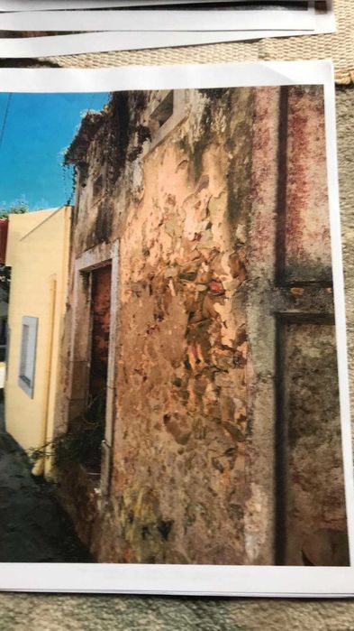 Ruína com Potencial para Moradia V2 na Lourinhã