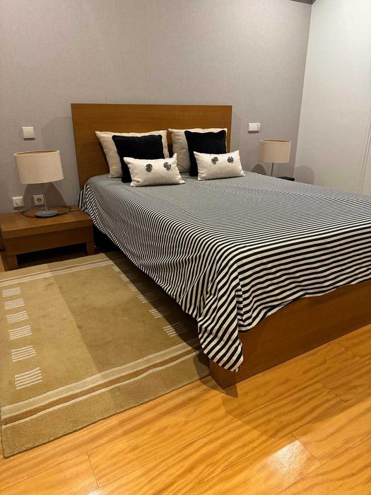 2 Mesinhas de cabeceira de quarto  (carvalho)