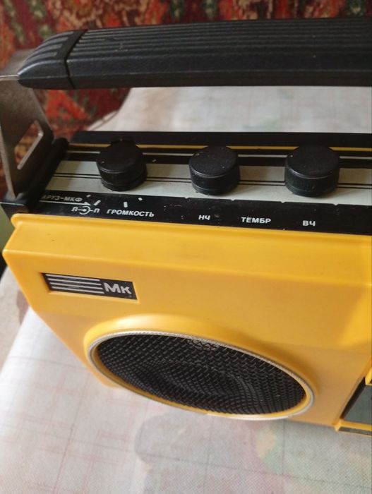 Кассетный магнитофон