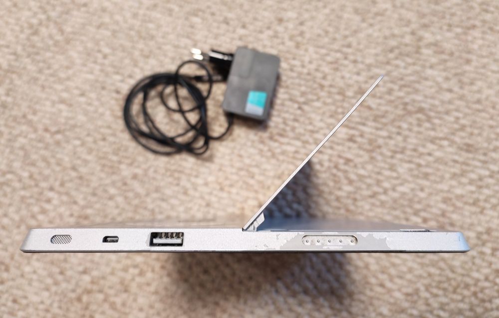 Планшетный комп. Microsoft Surface2 RT