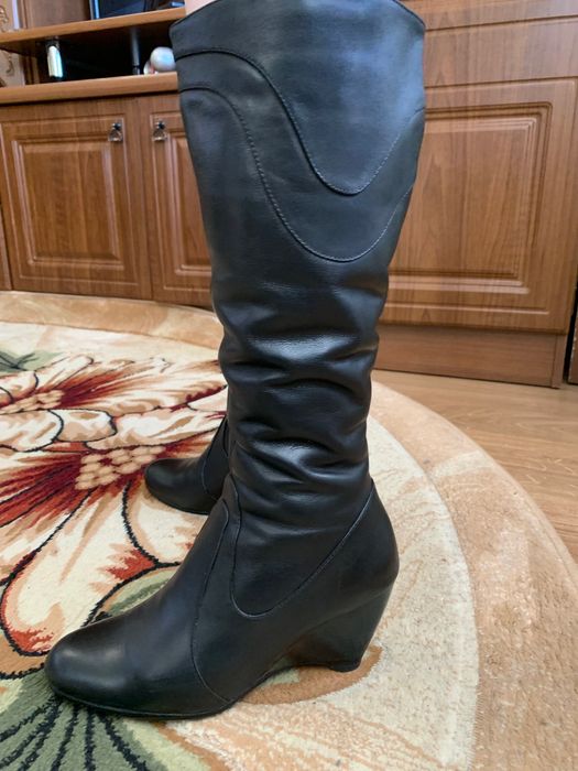 Чоботи жіночі шкіряні, осінні (сапоги)