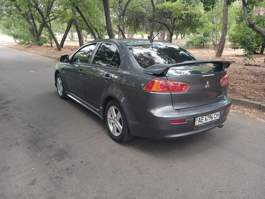 Продам lancer 2.0 акпп газ /бензин