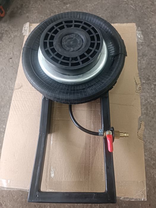 Пневмодомкрат саморобний