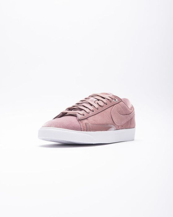 Nike Blazer Low LX roze кеди найк пудра