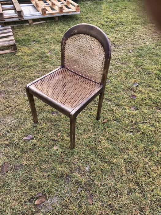 Zabytkowe krzesło wysyłka