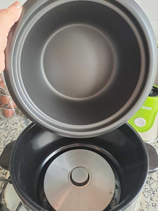 Panela elétrica para fazer arroz e não só.