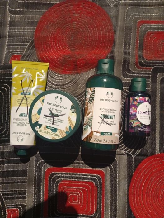 Zestaw kosmetyków The body Shop