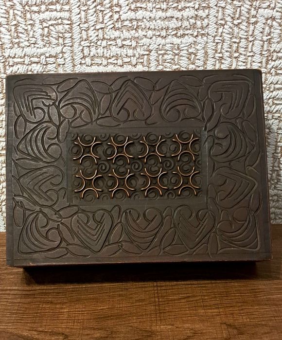 Antyk rękodzieło drewniane pudelko zdobione do renowacji szkatułka