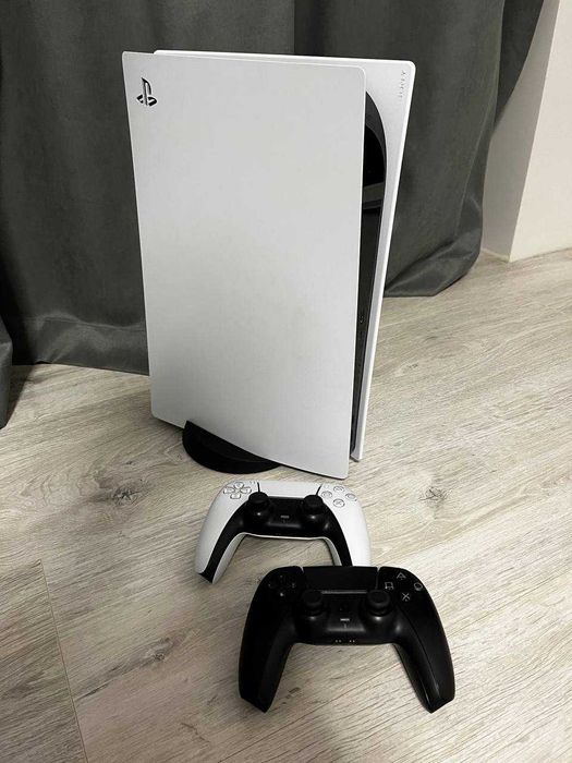 Продам PS5 в ідеальному стані