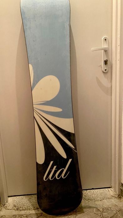 Deska snowboardowa  149 cm LTD