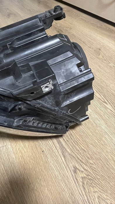 Фара-R Тігуан 2021рік США