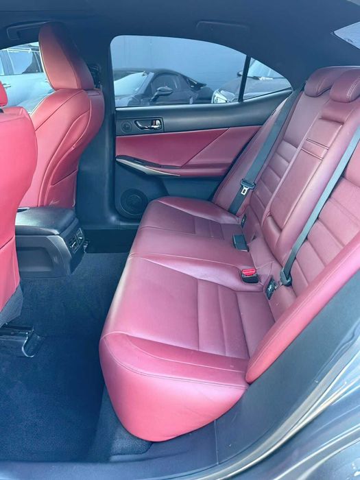 Lexus IS 350      2015