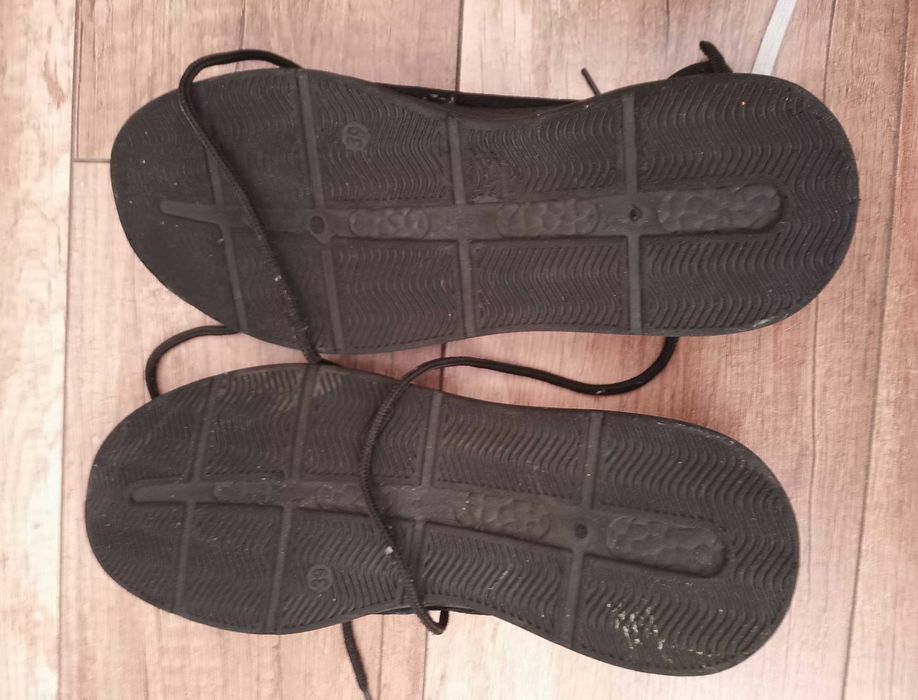 Buty sportowe rozm.39