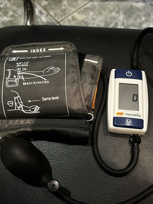 Автоматический апарат для измерения давления Microlife