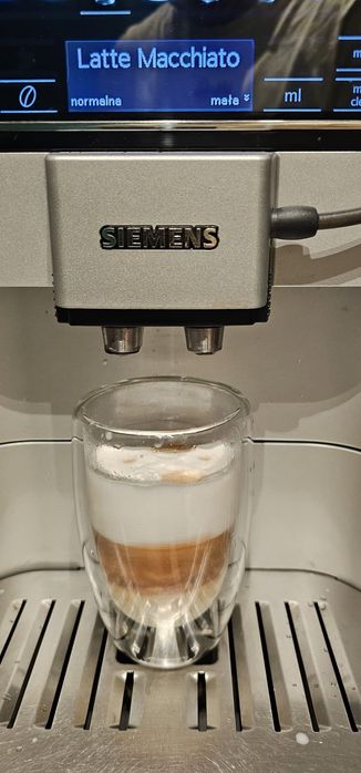 Ekspres do kawy Siemens EQ6 s100