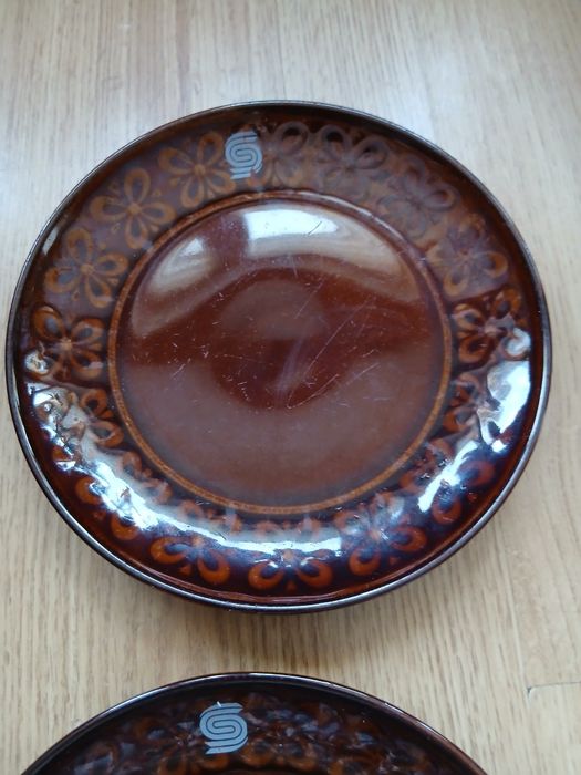 2 talerzyki deserowe.z.porcelotu pruszkow wz kokardki