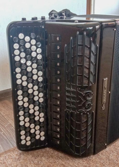 Akordeon Bugari 550 ars/c - świetny stan!