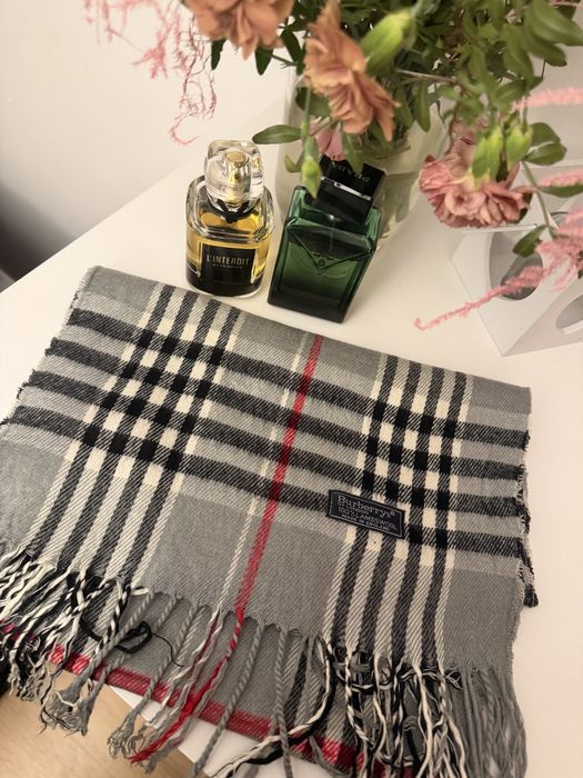 Oryginalny szal Burberry